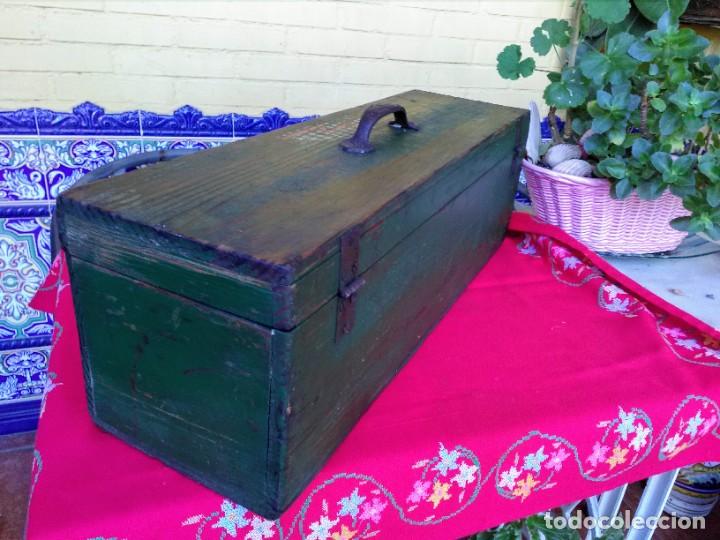 Antig&uuml;edades: Maleta caja de herramienta - Foto 7