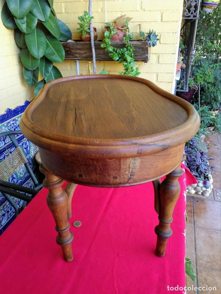 Antig&uuml;edades: Mesita mueble de bidet - Foto 3