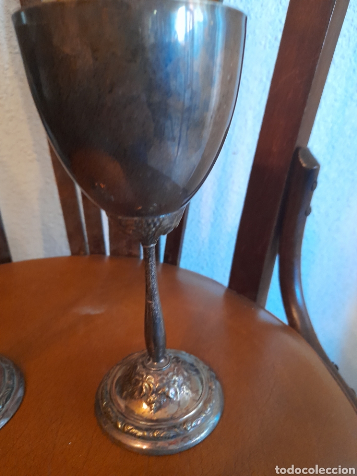Antig&uuml;edades: 2 antiguas copas forma de c&aacute;liz - Foto 3