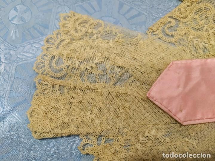 Antig&uuml;edades: CUELLO DE SEDA CON CHORRERA DE ENCAJE - Foto 7