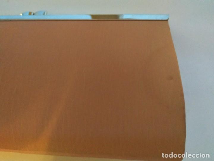 Antig&uuml;edades: Bolso fiesta comprado en boutique - Foto 2