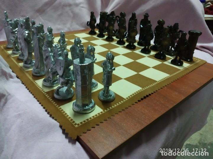 Antig&uuml;edades: AJEDREZ TEMATICO LUJO PERFECTO ESTADO - Foto 2