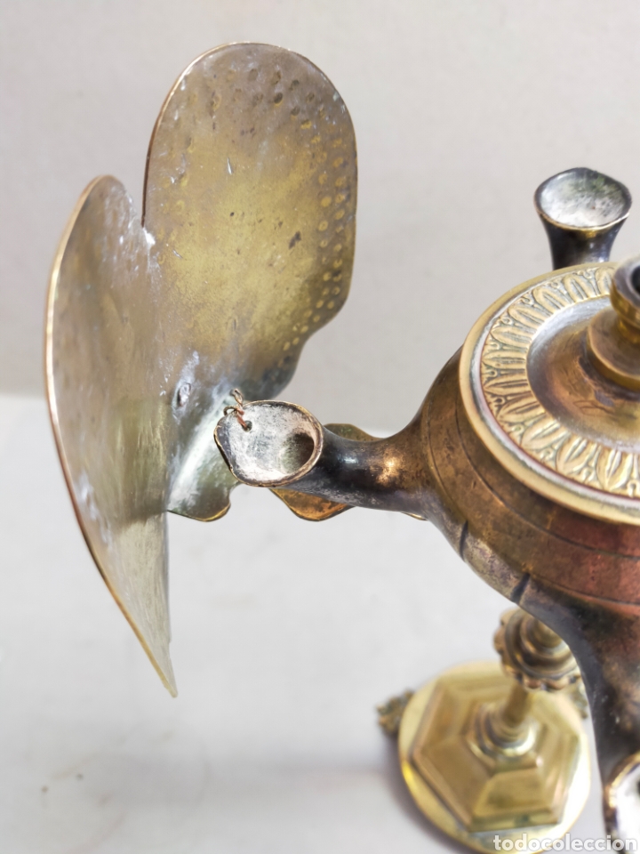 Antig&uuml;edades: LAMPARILLA CANDIL EN BRONCE. 41 CM. - Foto 10