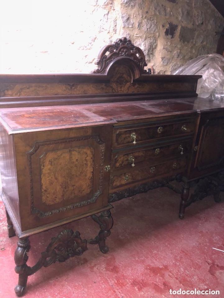 Antig&uuml;edades: Aparador antiguo madera y chapado ra&iacute;z de nogal, SXIX