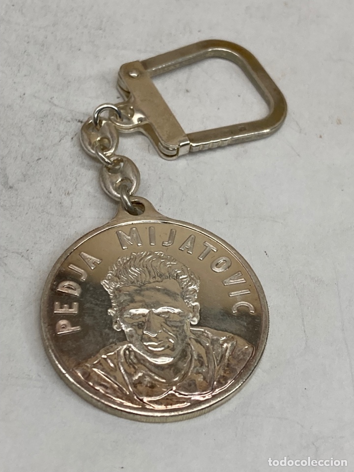Antig&uuml;edades: Llavero de plata Valencia CF - Foto 2
