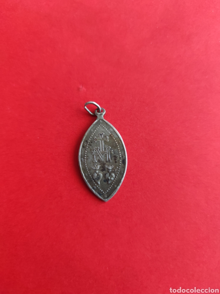 Antig&uuml;edades: Medalla virgen color plata - Foto 4