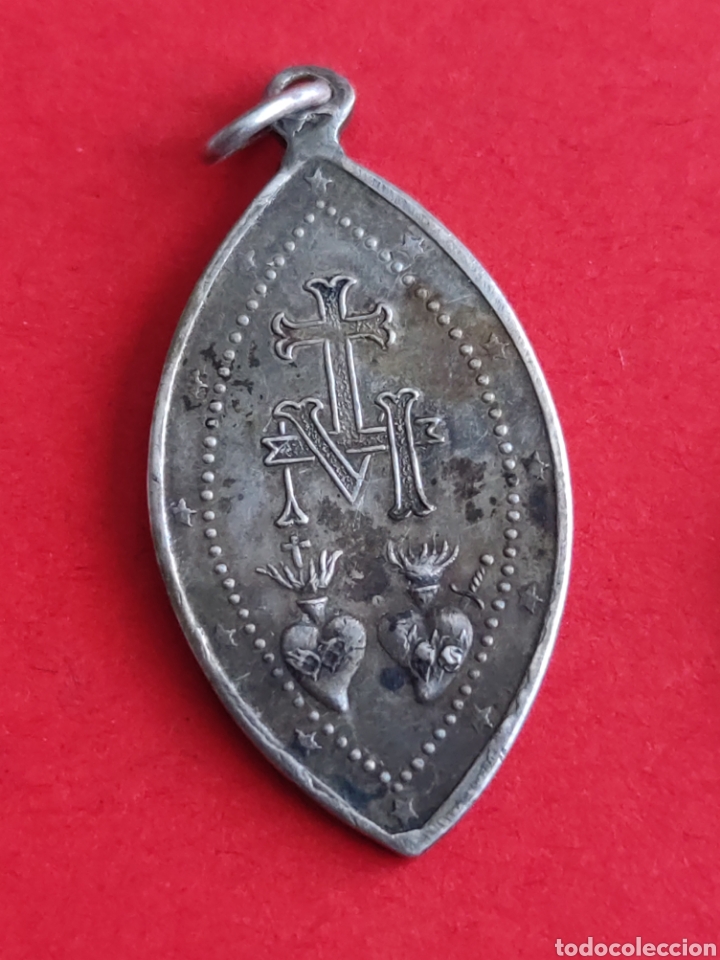 Antig&uuml;edades: Medalla virgen color plata - Foto 2