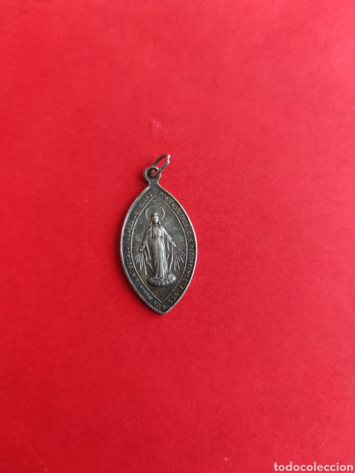Antig&uuml;edades: Medalla virgen color plata - Foto 3