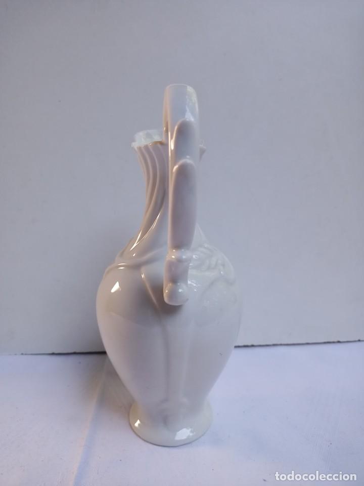 Antig&uuml;edades: Jarra, jarrita de porcelana sellada en la base - Foto 2