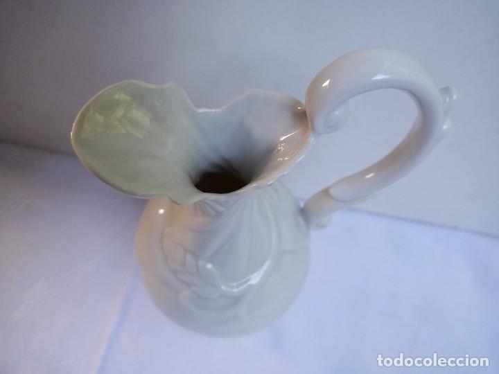 Antig&uuml;edades: Jarra, jarrita de porcelana sellada en la base - Foto 5