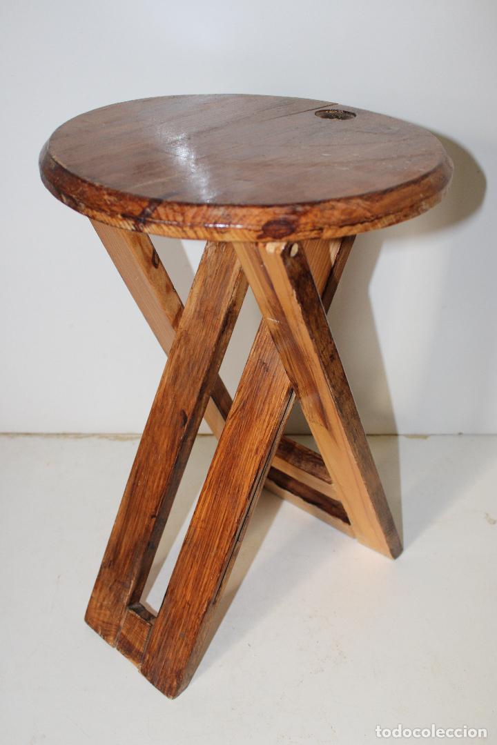 Antig&uuml;edades: taburete plegable de madera - Foto 4