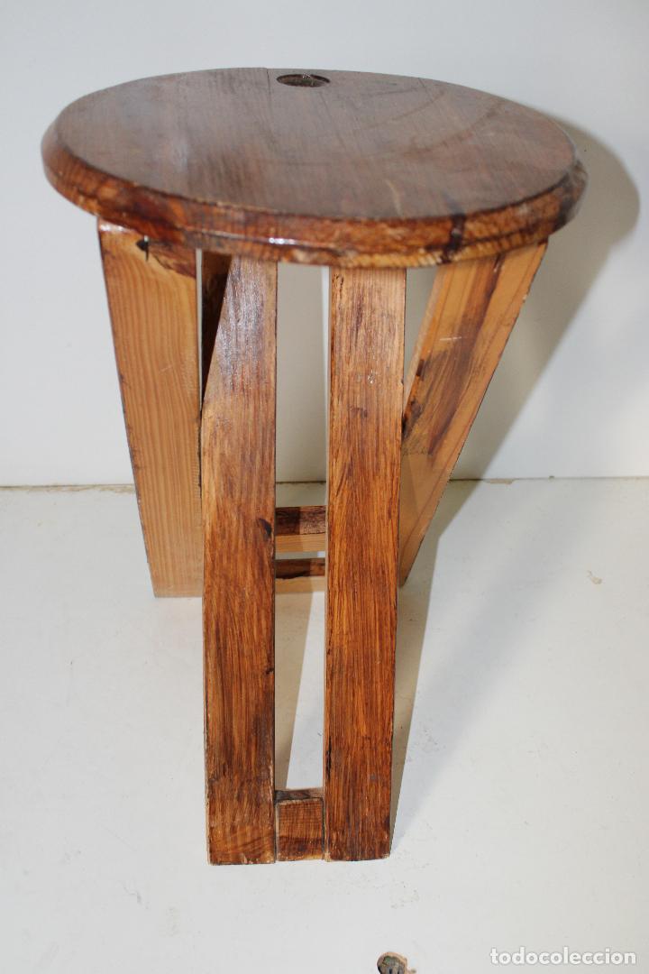 Antig&uuml;edades: taburete plegable de madera - Foto 6
