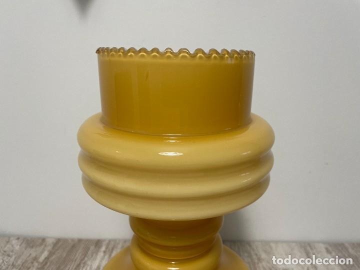 Antig&uuml;edades: JARRON FLORERO OPALINA AMARILLO AMBAR VINTAGE - Foto 4