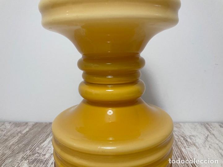 Antig&uuml;edades: JARRON FLORERO OPALINA AMARILLO AMBAR VINTAGE - Foto 5