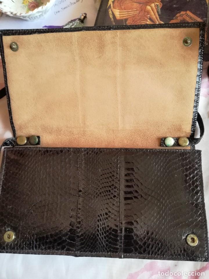 Antig&uuml;edades: ANTIGUO BOLSO DE PIEL DE SERPIENTE - Foto 2