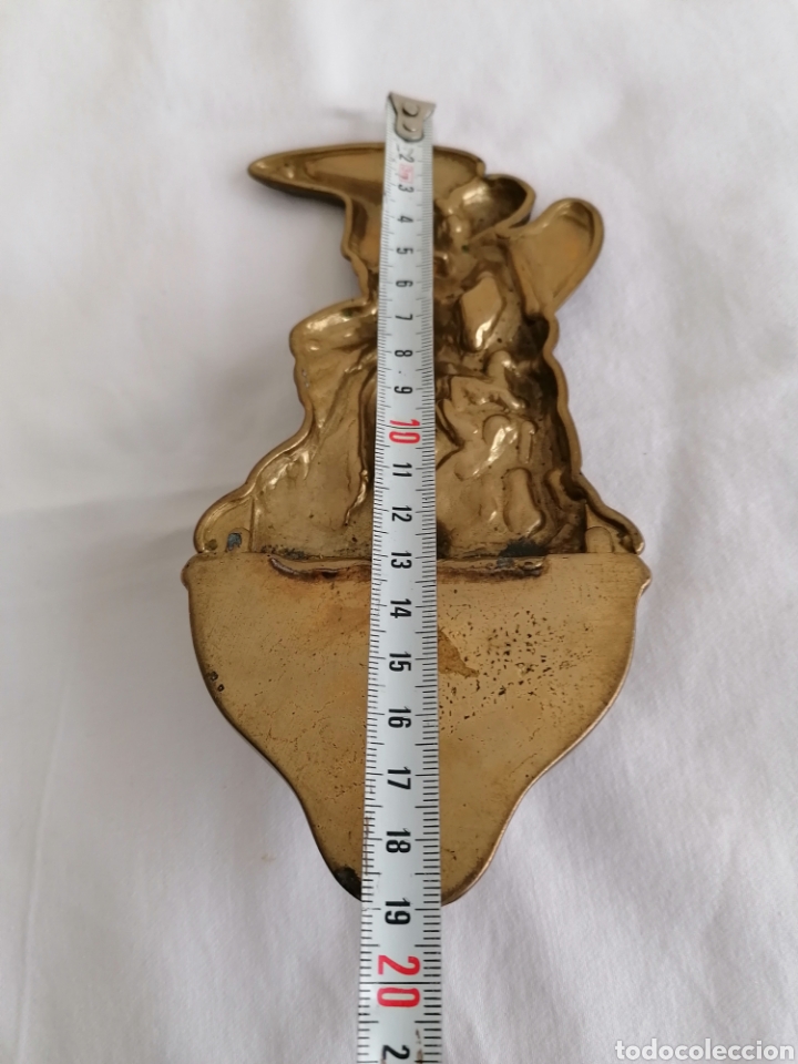 Antig&uuml;edades: Antigua Benditera Bronce San Gabriel. - Foto 6