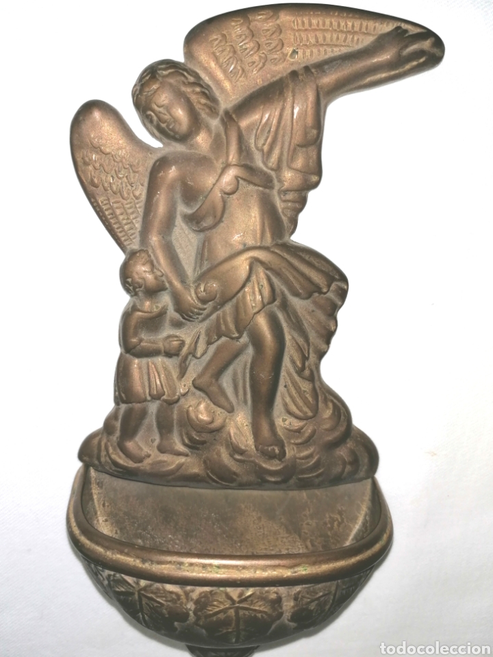 Antig&uuml;edades: Antigua Benditera Bronce San Gabriel. - Foto 9