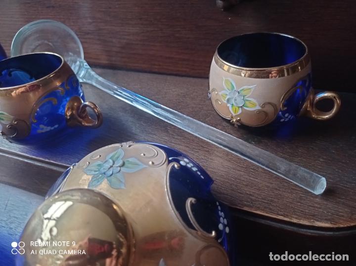 Antigüedades: Cristal de Bohemia. Ponchera, cucharón y 6 ponches en azul cobalto. Bellísimo. - Foto 26 - 292104923
