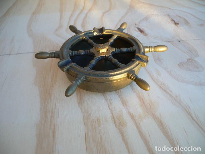 Antig&uuml;edades: Cenicero de bronce en forma de tim&oacute;n - Foto 2