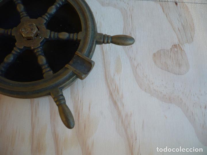 Antig&uuml;edades: Cenicero de bronce en forma de tim&oacute;n - Foto 3