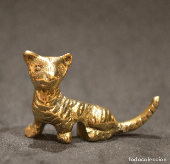 Antig&uuml;edades: FIGURA MINIATURA DE BRONCE GATO - Foto 2