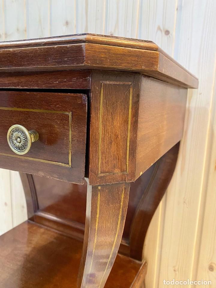 Antig&uuml;edades: MESA AUXILIAR MARQUETERIA LATON - Foto 2
