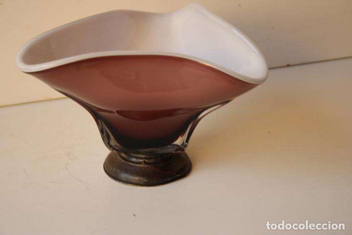 Antig&uuml;edades: frutero centro de mesa de cristal con pie en plata de de ley - Foto 1