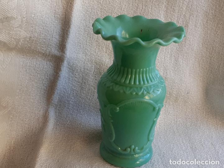 Antig&uuml;edades: Jarron peque&ntilde;o opalina verde - Foto 7