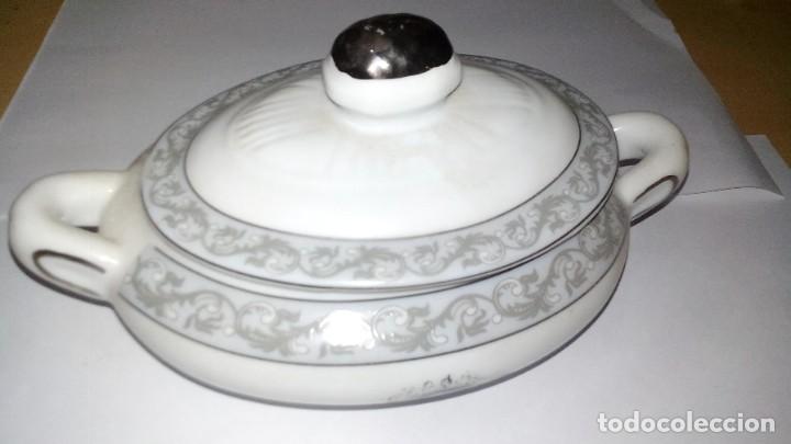 Antig&uuml;edades: PEQUE&Ntilde;A SALSERA CON TAPA - Foto 2