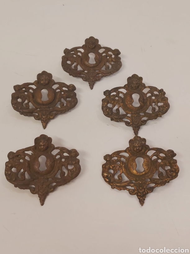 Antig&uuml;edades: 5 bocallaves bronce bargue&ntilde;o - Foto 1