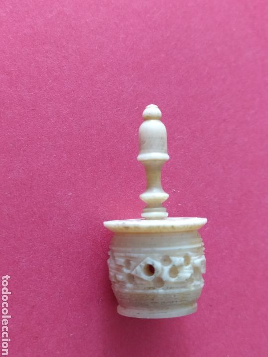 Antig&uuml;edades: Conjunto de utensilios y alfiletero - Foto 4