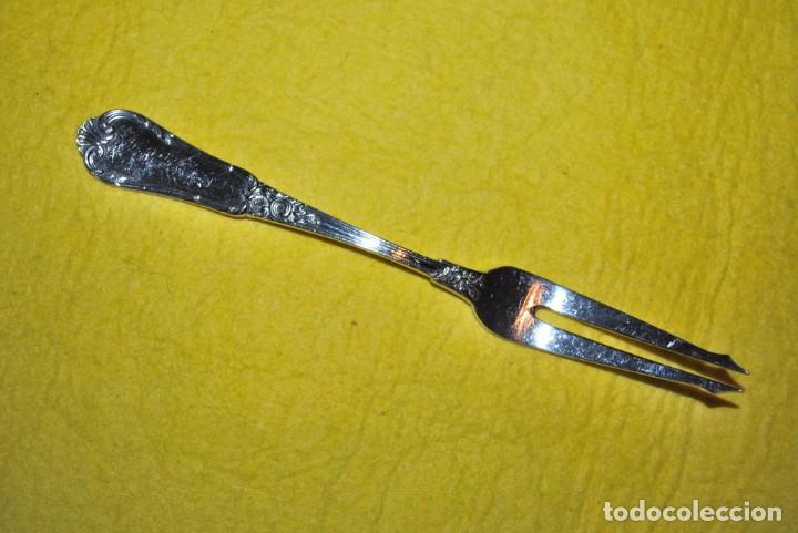 Antig&uuml;edades: Antiguos Cubierto de plata . - Foto 1