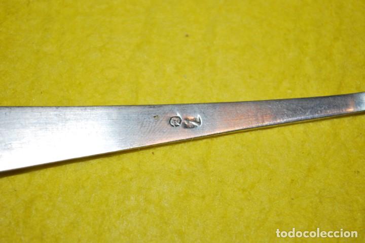 Antig&uuml;edades: Antiguos Cubierto de plata . - Foto 3