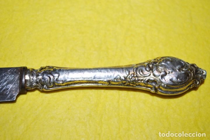 Antig&uuml;edades: Cubierto de plata antigua . - Foto 3