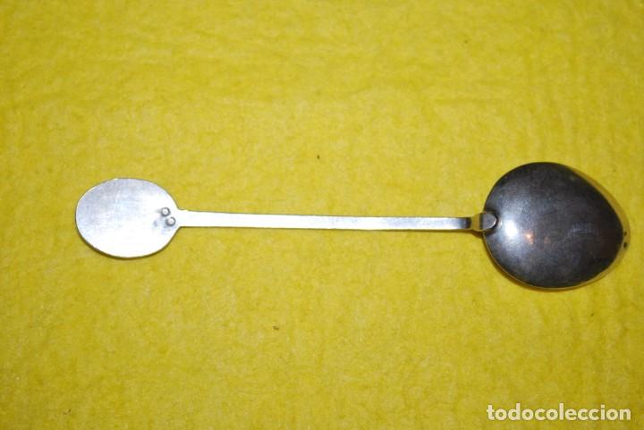 Antig&uuml;edades: Cucharilla de plata ,ciudad de Valladolid - Foto 2
