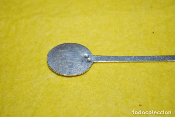 Antig&uuml;edades: Cucharilla de plata ,ciudad de Valladolid - Foto 3