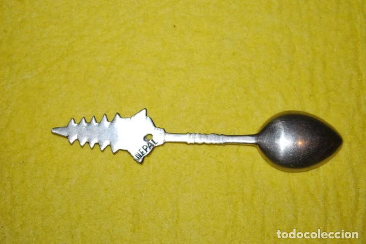 Antig&uuml;edades: Cucharilla de plata , Pa&iacute;s NEPAL . - Foto 2