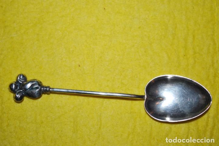 Antig&uuml;edades: Cucharilla de plata , flor de Lis esqudo de Francia . - Foto 1