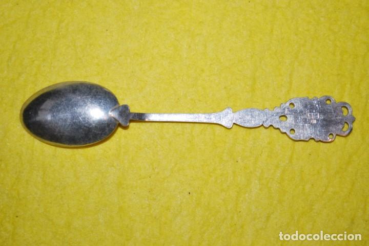 Antig&uuml;edades: Cucharilla de plata , c. Tirol. - Foto 2