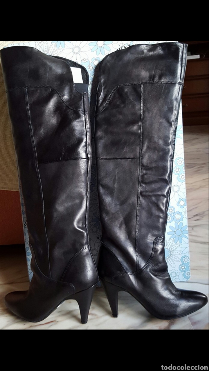 Antig&uuml;edades: Botas altas de mujer talla 38 - Foto 2