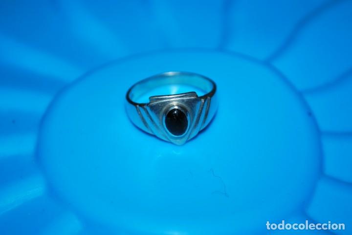 Antig&uuml;edades: Anillo de plata de ley . - Foto 1