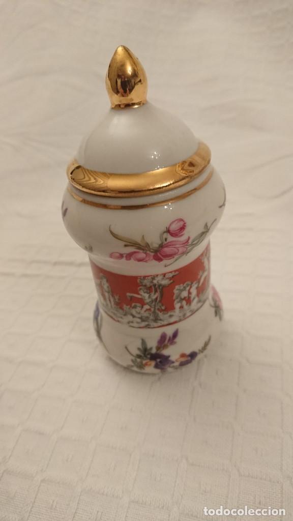 Antig&uuml;edades: MINIATURA TARRO PORCELANA, MARCA EN LA BASE - Foto 4