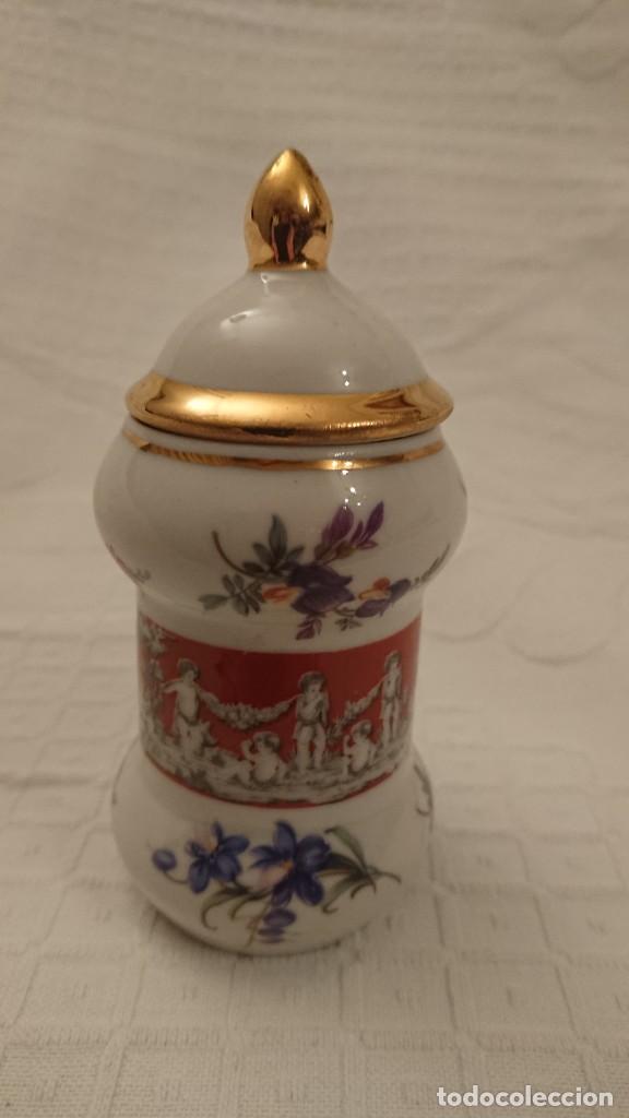 Antig&uuml;edades: MINIATURA TARRO PORCELANA, MARCA EN LA BASE - Foto 5