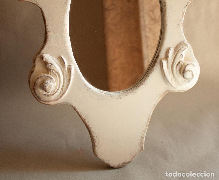 Antig&uuml;edades: Espejo estilo Vintage de madera tallada. - Foto 3