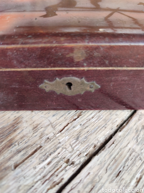 Antig&uuml;edades: Caja de madera antigua - Foto 1