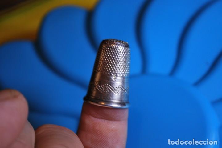 Antig&uuml;edades: Dedal de plata . - Foto 5