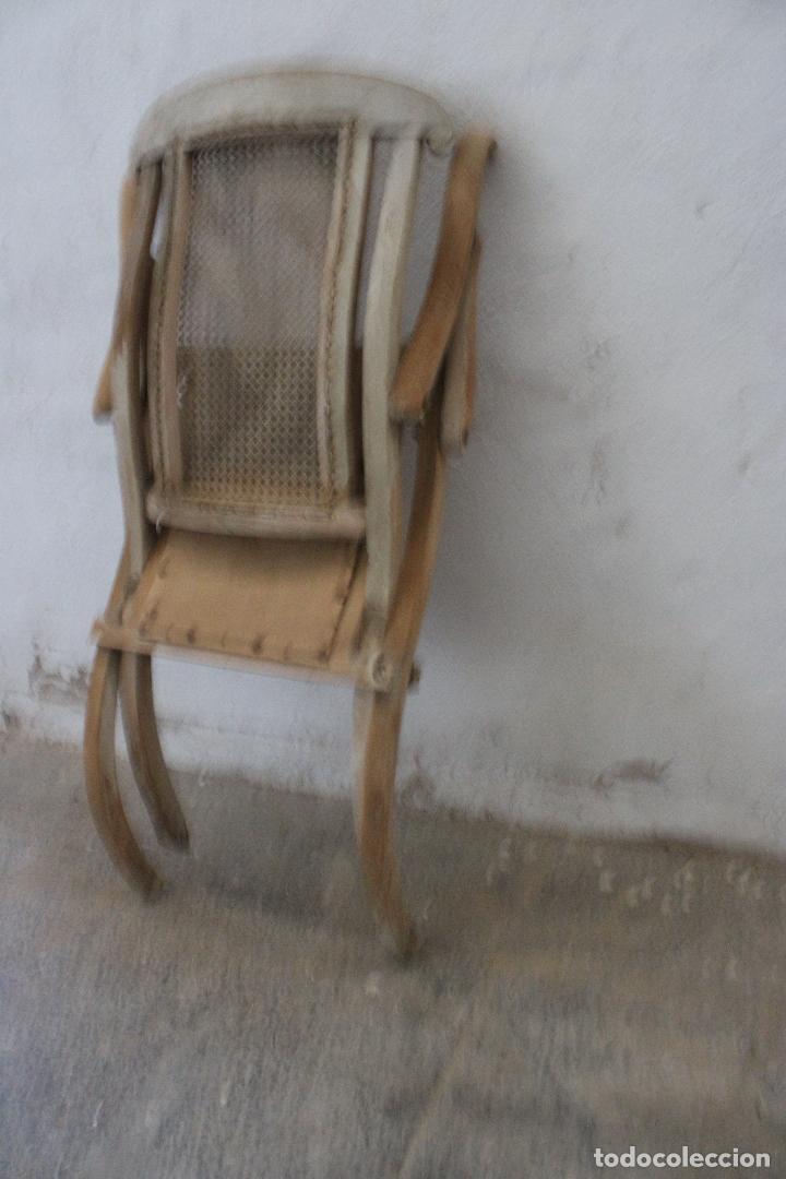 Antig&uuml;edades: sillon plegable con rejilla - Foto 2