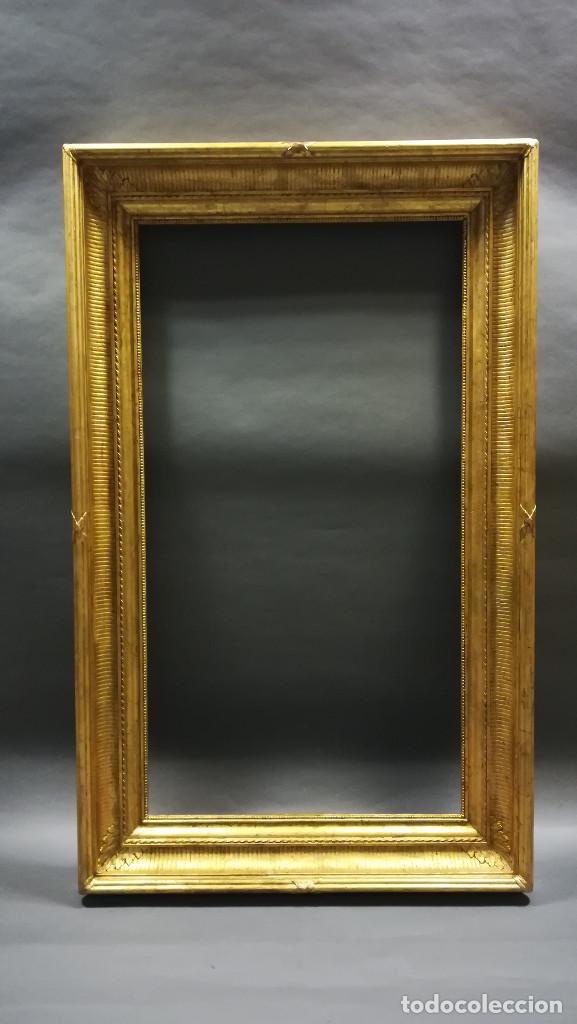 marco antiguo madera tallada y pan de oro siglo - Compra venta en  todocoleccion