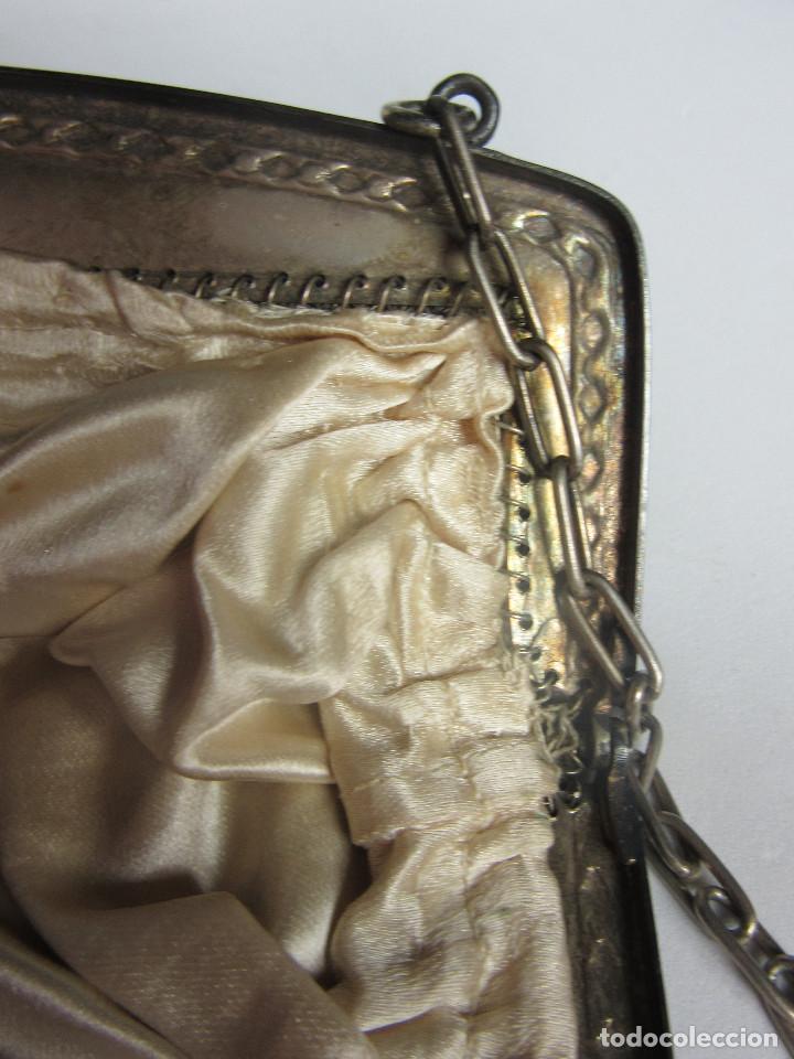 Antig&uuml;edades: BOLSO MODERNISTA DE MALLA - Foto 7