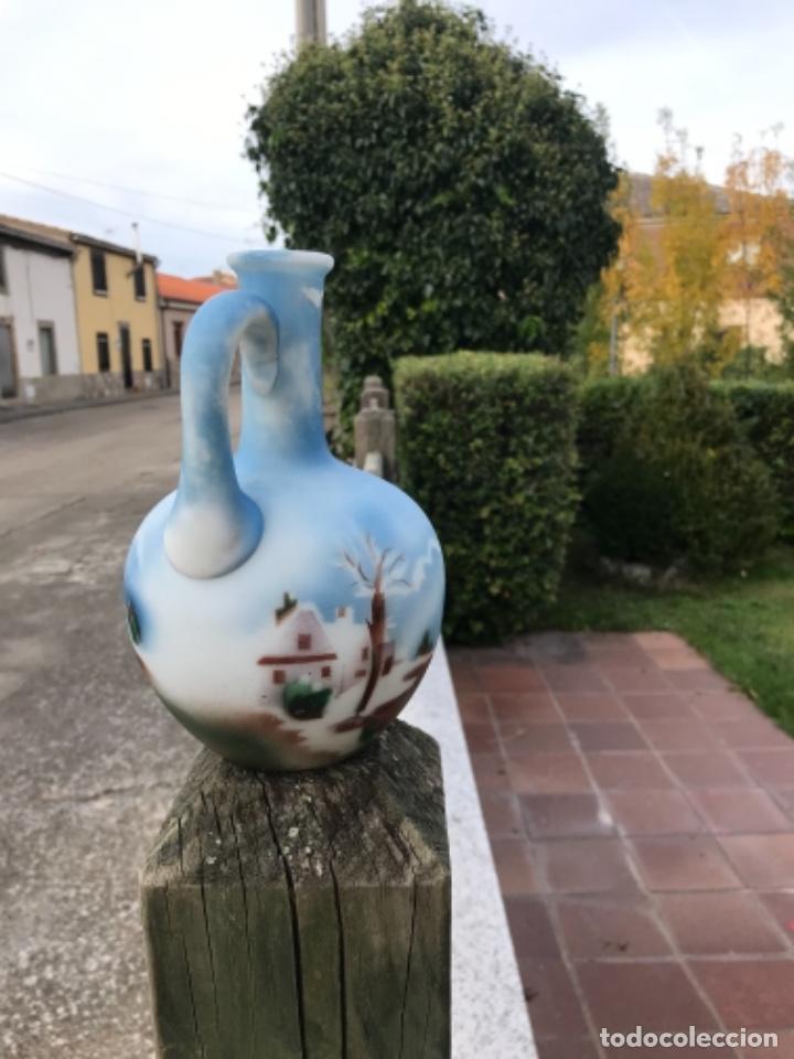 Antig&uuml;edades: Jarra opalina, Paisaje Nevado - Foto 5